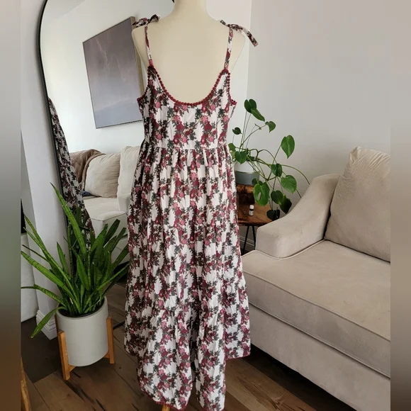 SOLD Kate Quinn Maxi Dress - Picture 2 of 10